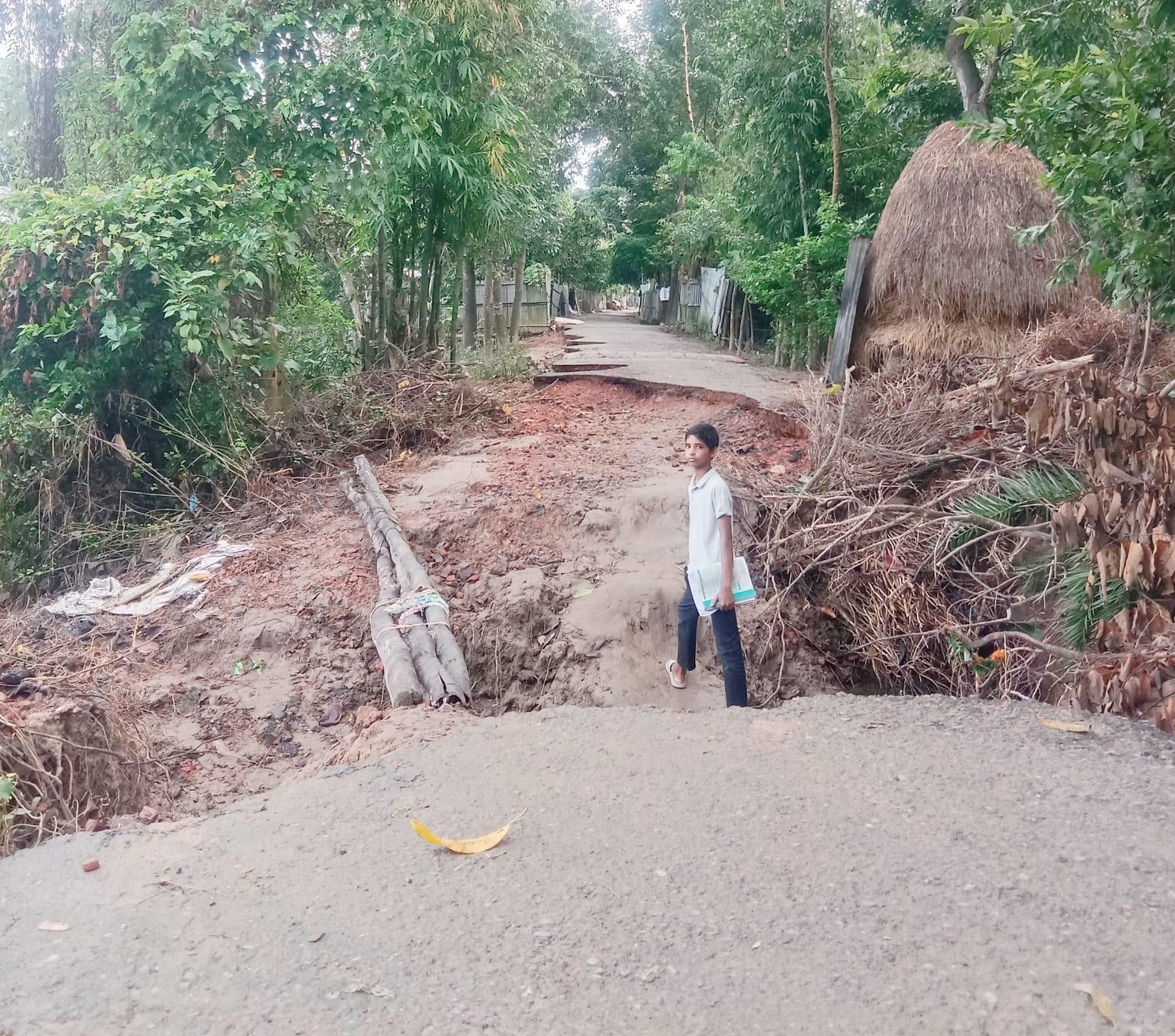 সংযুক্ত ছবি